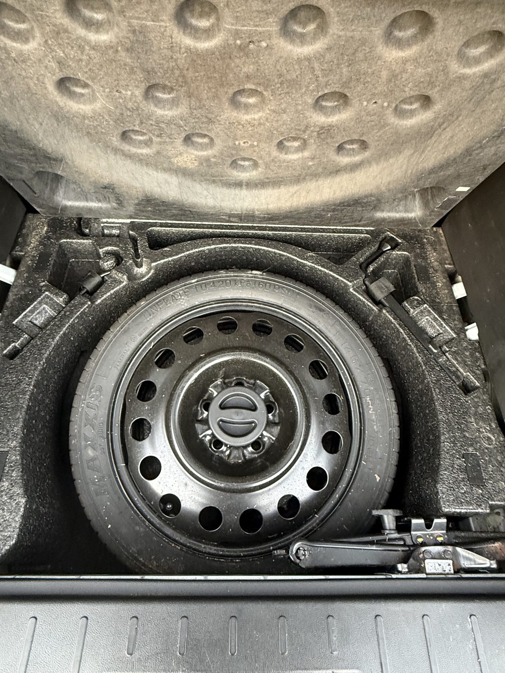 2013 GMC Terrain spare tire