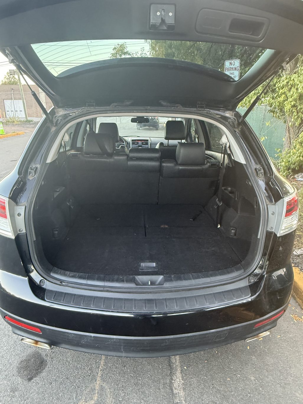 2008 Mazda CX-9 cargo area